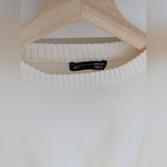 Classy cream white sweater with side slit - Picture 2 of 2